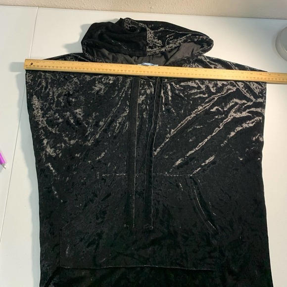 She +Sky Short Sleeve Hoodie Size 1XL - Picture 5 of 11